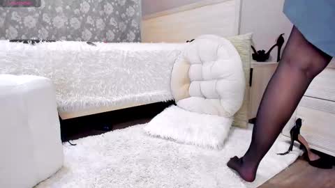 Snapshot of angelqueen1 chatting on 02.18.25 Michelle online show from 02.18.25