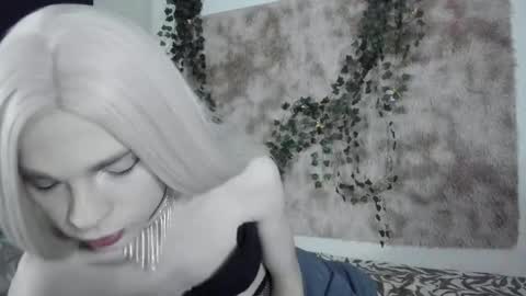 Aurora online show from 01.06.26