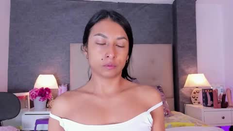 Angela online show from 10.08.25