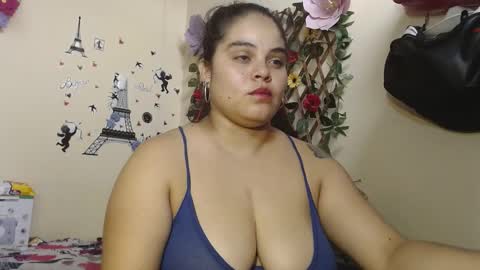 Snapshot of angelsexhotlatin chatting on 09.22.25 angelsexhotlatin online show from 09.22.25