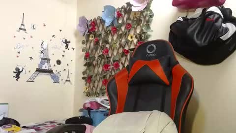 Snapshot of angelsexhotlatin chatting on 10.08.25 angelsexhotlatin online show from 10.08.25