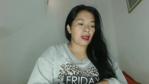 Snapshot of angelsexylatina chatting on 10.28.25 rebeca online show from 10.28.25