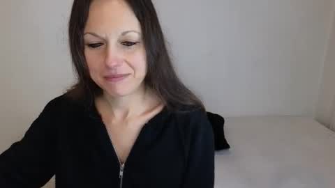 Giulia online show from 02.12.26