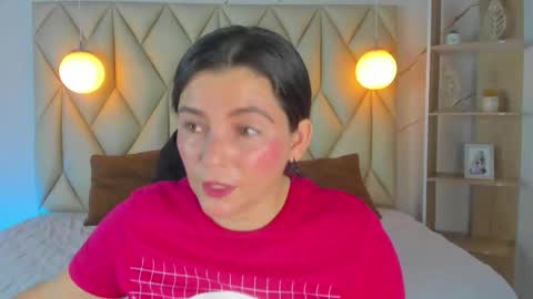 Snapshot of angelswets chatting on 11.13.25 ANGIE online show from 11.13.25