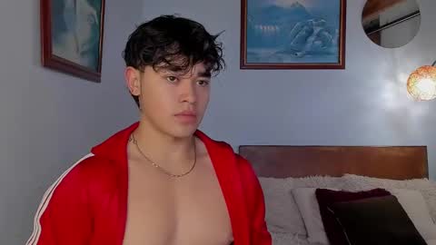 Snapshot of angelx_fox chatting on 02.14.25 Angel Fox online show from 02.14.25