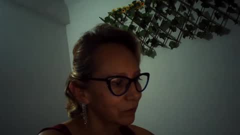 Snapshot of angelycute476334 chatting on 01.19.25 angelycute476334 online show from 01.19.25