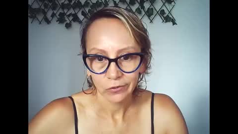 Snapshot of angelycute476334 chatting on 01.26.25 angelycute476334 online show from 01.26.25