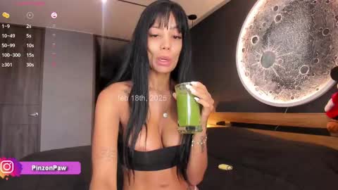 Snapshot of angie_mcqueen chatting on 02.18.25 angie online show from 02.18.25