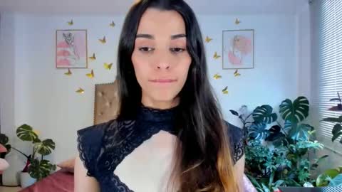 Snapshot of angie_modelo chatting on 05.22.26 Anabella online show from 05.22.26