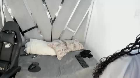 angiexht online show from 09.28.25