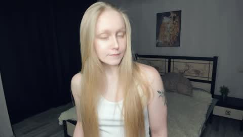 Violet online show from 04.04.26