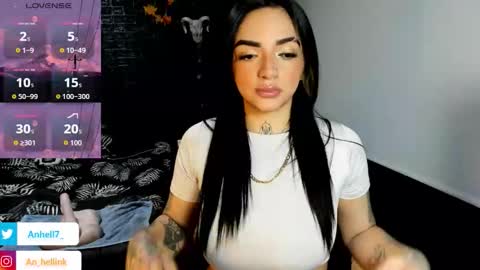 Snapshot of anhell7_ chatting on 12.01.25 Anhell online show from 12.01.25