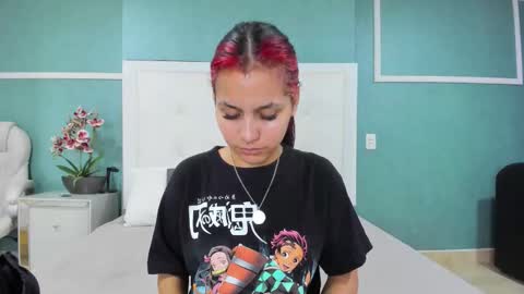 Snapshot of ania_gomez chatting on 02.22.26 Ania online show from 02.22.26