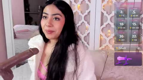 aniie_west online show from 02.18.25