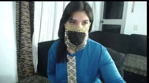 Anissa online show from 12.04.25