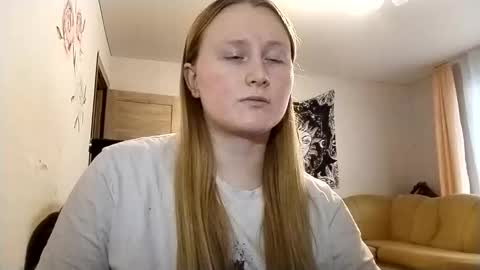 Anika online show from 10.08.25