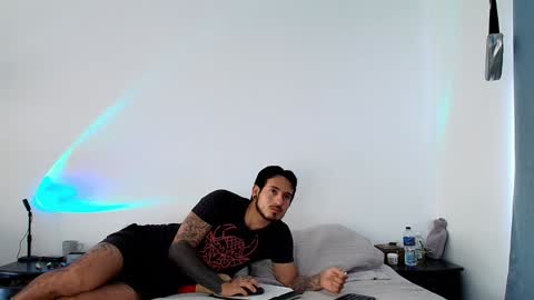 Snapshot of anika_lowen chatting on 01.27.25 Anika And Lowen Your Thumbs Up Are Super Important For Us online show from 01.27.25