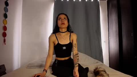 Snapshot of anika_lowen chatting on 10.01.25 Anika And Lowen Your Thumbs Up Are Super Important For Us online show from 10.01.25