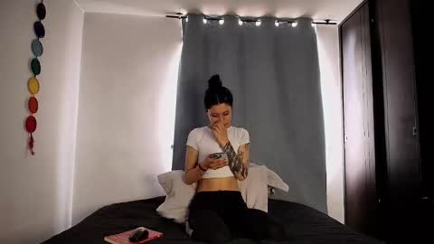 Snapshot of anika_lowen chatting on 10.14.25 Anika And Lowen Your Thumbs Up Are Super Important For Us online show from 10.14.25