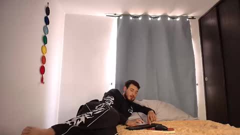 Snapshot of anika_lowen chatting on 10.29.25 Anika And Lowen Your Thumbs Up Are Super Important For Us online show from 10.29.25