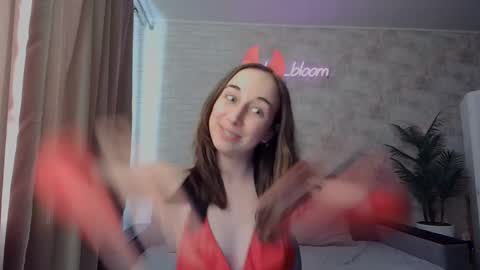 anikabloom online show from 01.20.25