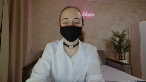 anikabloom online show from 02.04.25