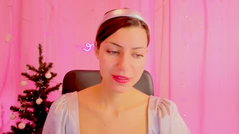 Anni online show from 12.15.25