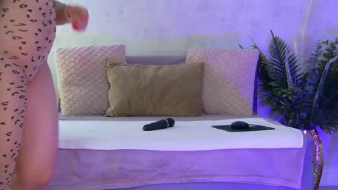 anissia teaser online show from 03.16.26