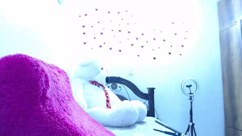 Snapshot of anisston_boods1 chatting on 02.28.25 ana independent model online show from 02.28.25