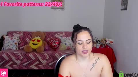 AnissyaX online show from 02.14.25