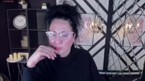 Anita online show from 01.17.25