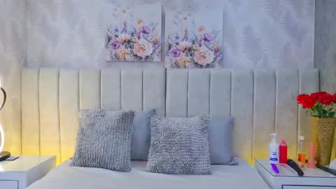 Snapshot of anita_sagegb chatting on 10.11.25 Dania Lpez online show from 10.11.25