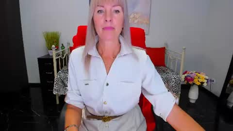 Snapshot of anita_tayson chatting on 06.25.26 Anita online show from 06.25.26