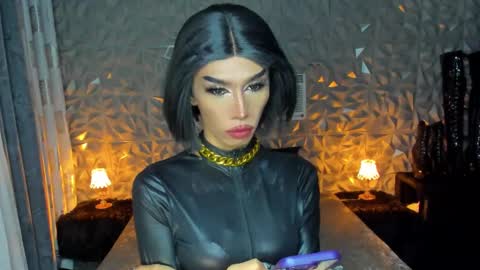 Miss Ann online show from 01.28.25