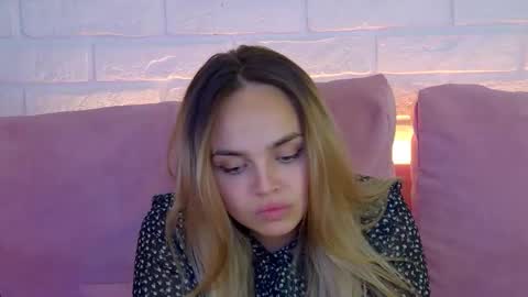 Snapshot of anitaventure chatting on 09.20.25 AnitaVenture online show from 09.20.25