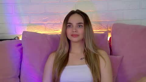 Snapshot of anitaventure chatting on 11.21.25 AnitaVenture online show from 11.21.25