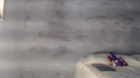 Hello My name is NaiaraPv is OPEN online show from 03.07.25