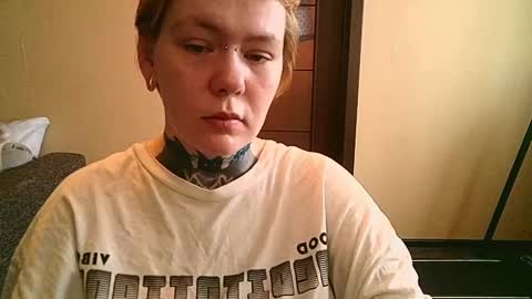 Snapshot of ann_lelala_ chatting on 02.15.25 ann_lelala_ online show from 02.15.25