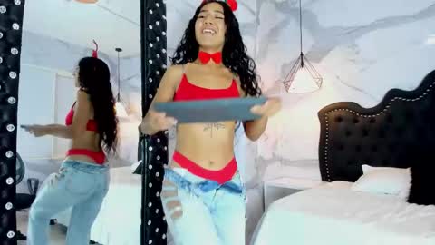 Ana  online show from 12.05.25