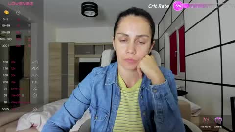 Snapshot of anna___25 chatting on 05.19.26 Anna online show from 05.19.26
