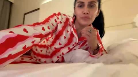 Snapshot of anna___25 chatting on 05.23.26 Anna online show from 05.23.26