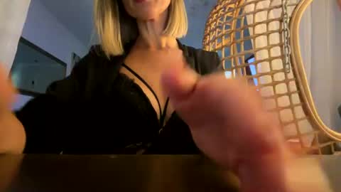 Snapshot of anna_bella99 chatting on 07.10.26 Anna online show from 07.10.26