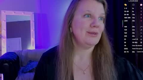 Anna online show from 09.18.25