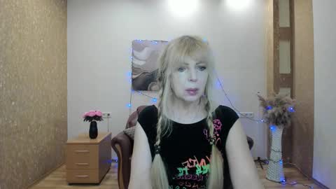 Anna Ditrih online show from 02.07.26