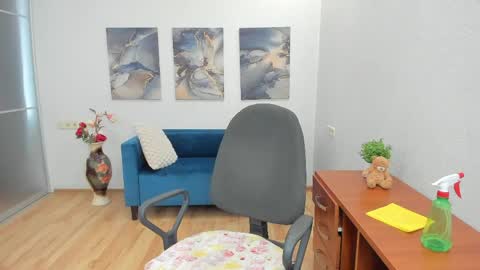 Anna Ditrih online show from 06.02.26