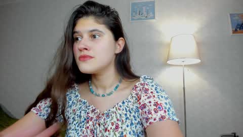 Snapshot of anna_in_wonderworld chatting on 12.12.24 Annanext stream 3th of Dec online show from 12.12.24