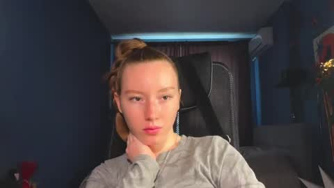 Anna online show from 04.24.26