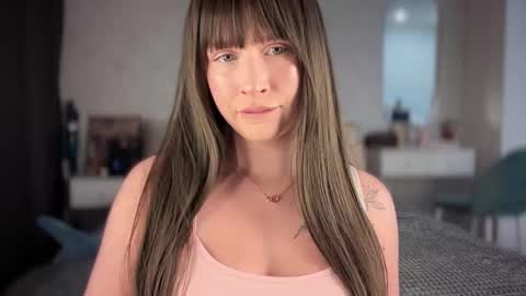 Snapshot of anna_morison chatting on 10.19.25 Annet online show from 10.19.25