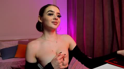 Snapshot of anna_nickol chatting on 02.06.25 Anna online show from 02.06.25