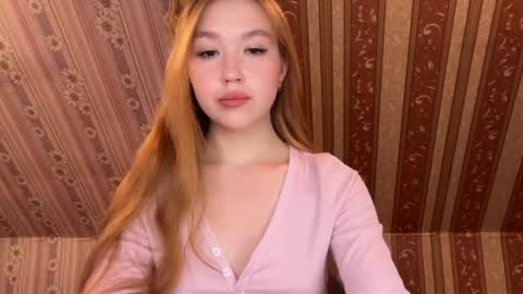 Snapshot of anna_raspberry chatting on 05.16.26 Anne online show from 05.16.26